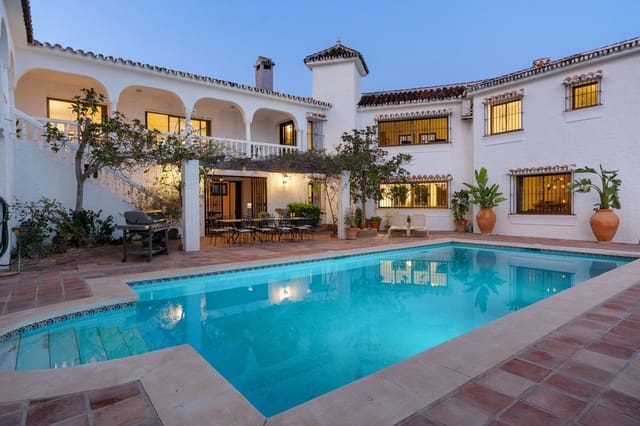 Chalet de 6 habitaciones en La Sierrezuela, Mijas en venta con piscina garaje - 1.995.000 € (Ref: 9564019)