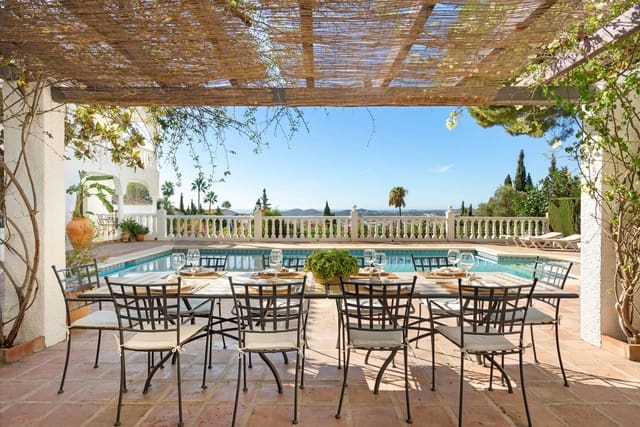 Chalet de 6 habitaciones en La Sierrezuela, Mijas en venta con piscina garaje - 1.995.000 € (Ref: 9564019)