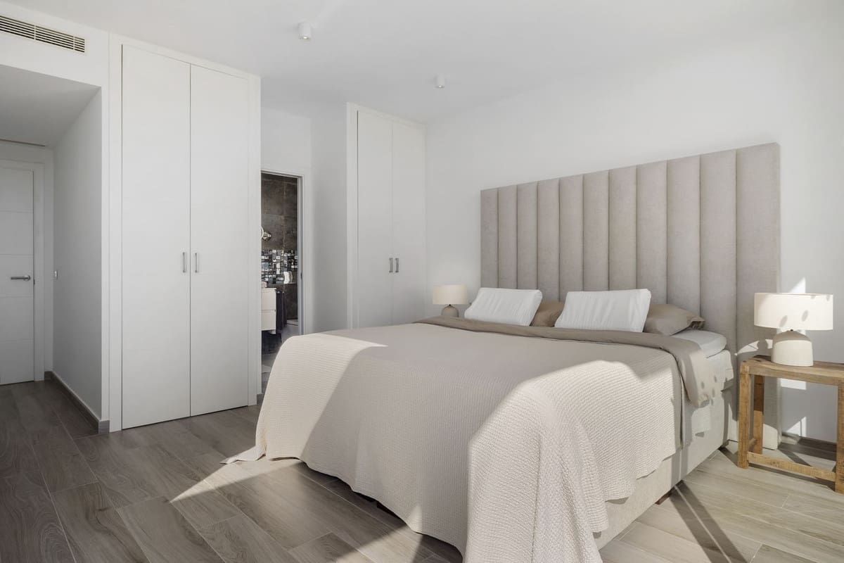 3 soveværelse Villa til salg i Mijas med swimmingpool - € 1.350.000 (Ref: 9566476)