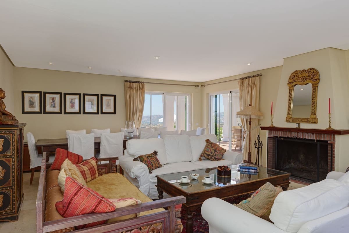 6 bedroom Villa for sale in Mijas with pool garage - € 1,850,000 (Ref: 9566666)