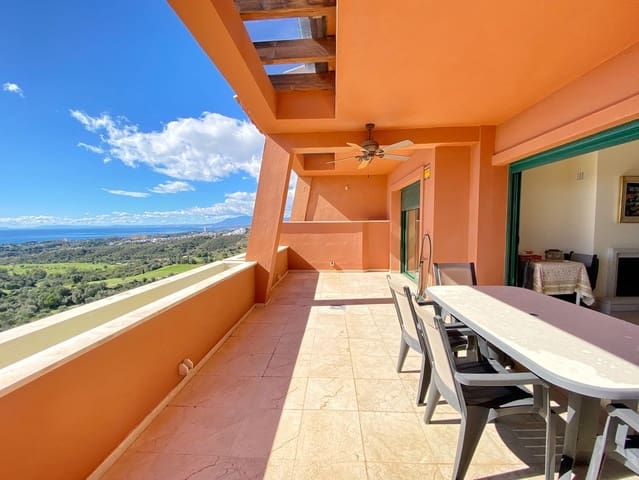 2 soveværelse Penthouse til salg i El Rosario, Marbella med swimmingpool garage - € 580.000 (Ref: 9569277)