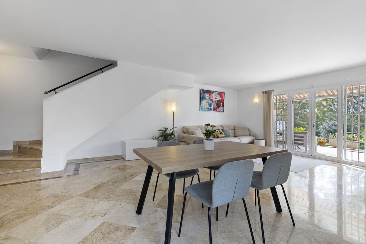 3 sypialnia Dom na sprzedaż w Atalaya-Isdabe z basenem garażem - 480 000 € (Ref: 9570006)