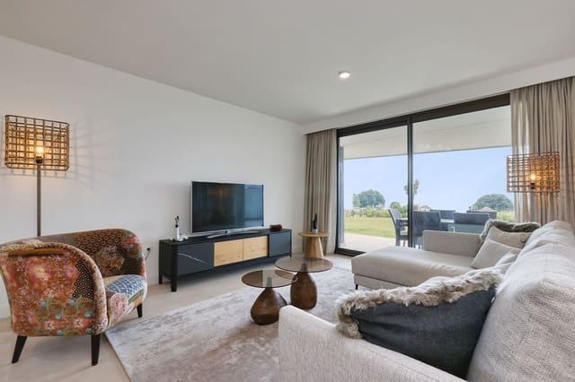 3 sypialnia Apartament na sprzedaż w Bahia de Casares, Casares z basenem garażem - 699 000 € (Ref: 9581286)