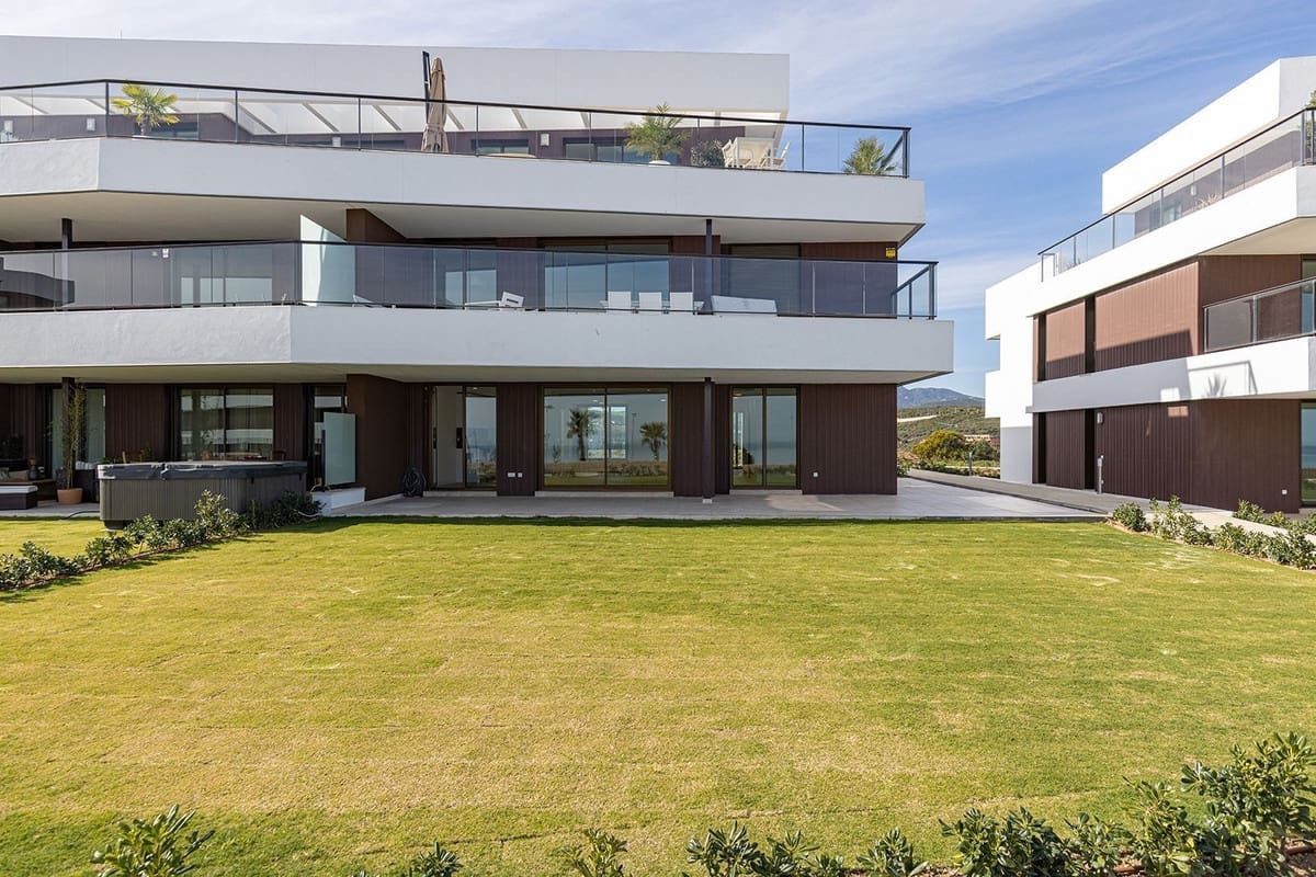 3 bedroom Apartment for sale in Bahia de Casares with pool garage - € 699,000 (Ref: 9581286)