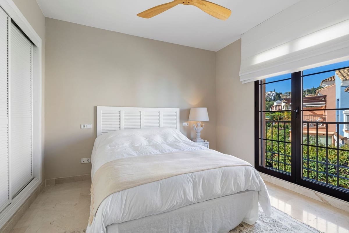 4 chambre Maison de Ville à vendre à Los Arqueros avec piscine garage - 1 050 000 € (Ref: 9581288)