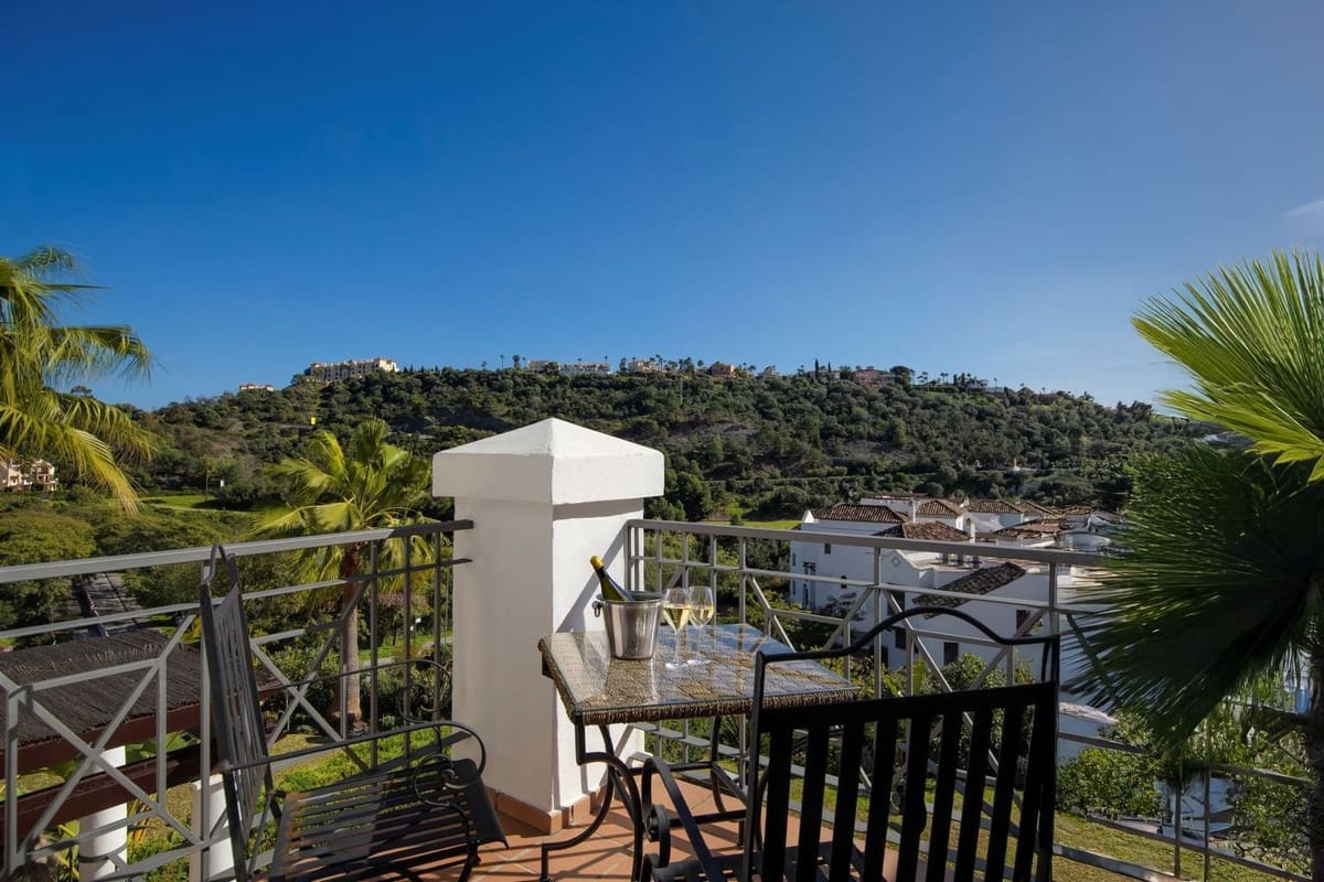 4 chambre Maison de Ville à vendre à Los Arqueros avec piscine garage - 1 050 000 € (Ref: 9581288)