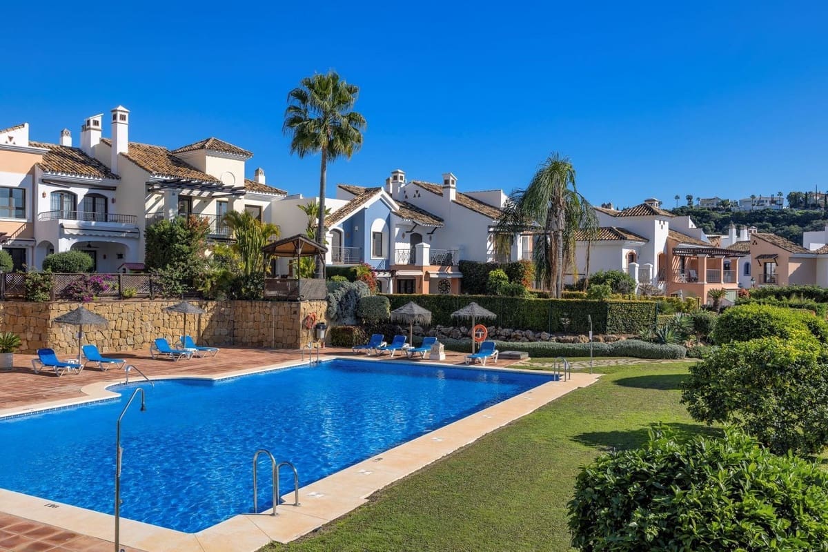 4 chambre Maison de Ville à vendre à Los Arqueros avec piscine garage - 1 050 000 € (Ref: 9581288)