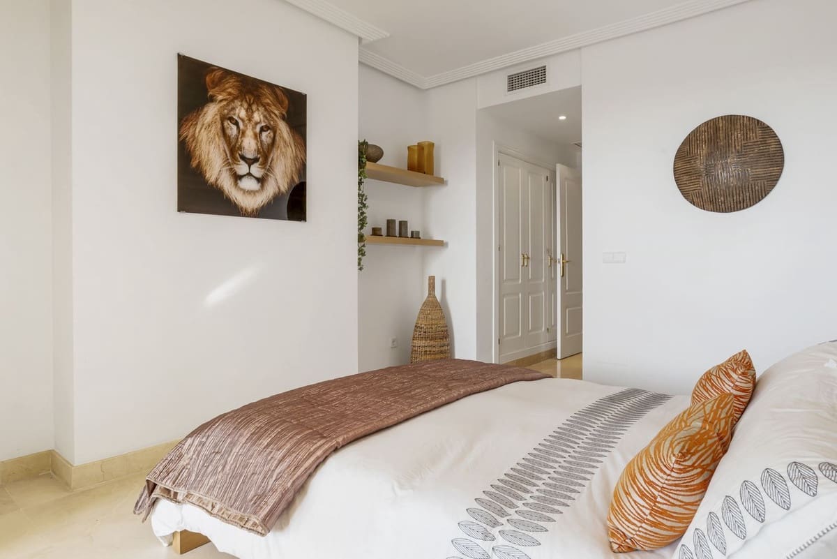 2 sovrum Lägenhet till salu i Los Arqueros med pool garage - 469 950 € (Ref: 9584673)