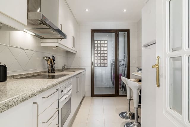 2 camera da letto Appartamento in vendita in Los Arqueros, Benahavís con piscina garage - 469.950 € (Rif: 9584673)