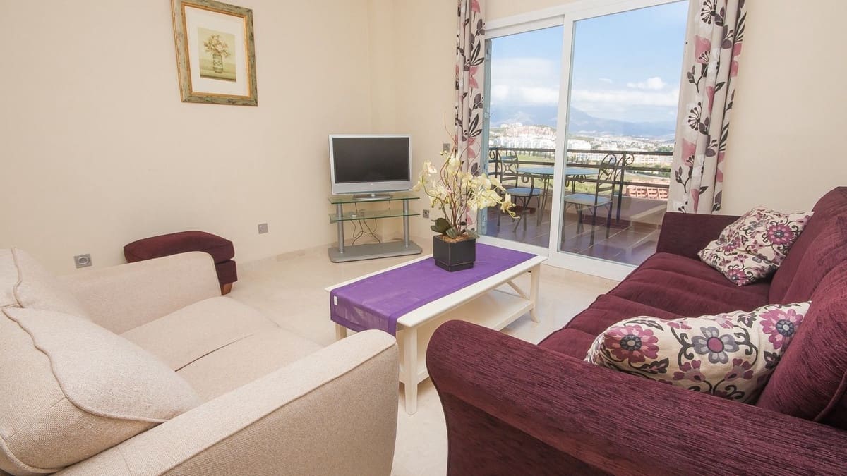 2 sypialnia Apartament na sprzedaż w La Duquesa / Puerto de la Duquesa z basenem garażem - 269 000 € (Ref: 9590391)