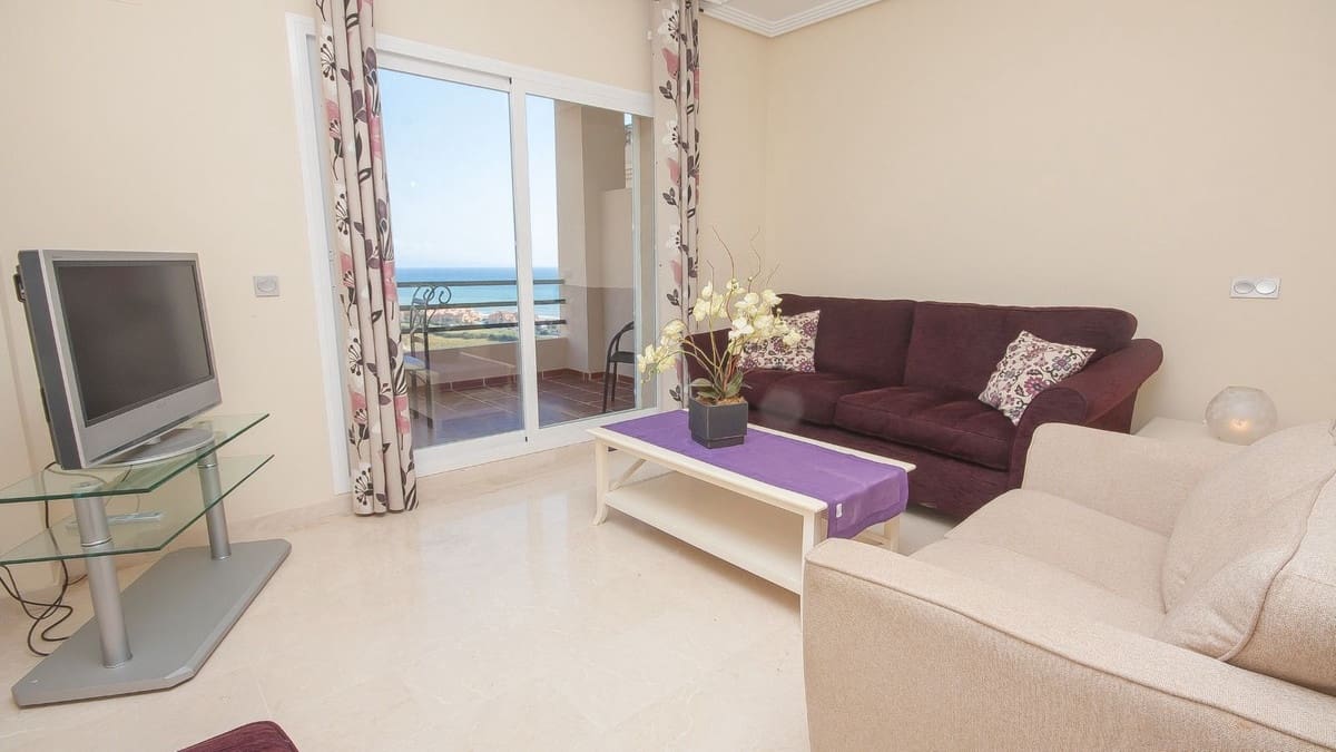 2 soveværelse Lejlighed til salg i La Duquesa / Puerto de la Duquesa med swimmingpool garage - € 269.000 (Ref: 9590391)