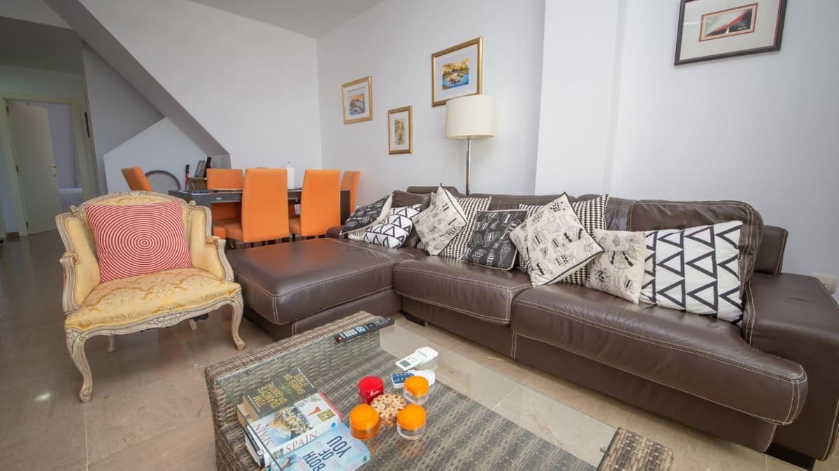 Apartamento de 2 habitaciones en La Duquesa / Puerto de la Duquesa en venta con piscina garaje - 229.950 € (Ref: 9590570)