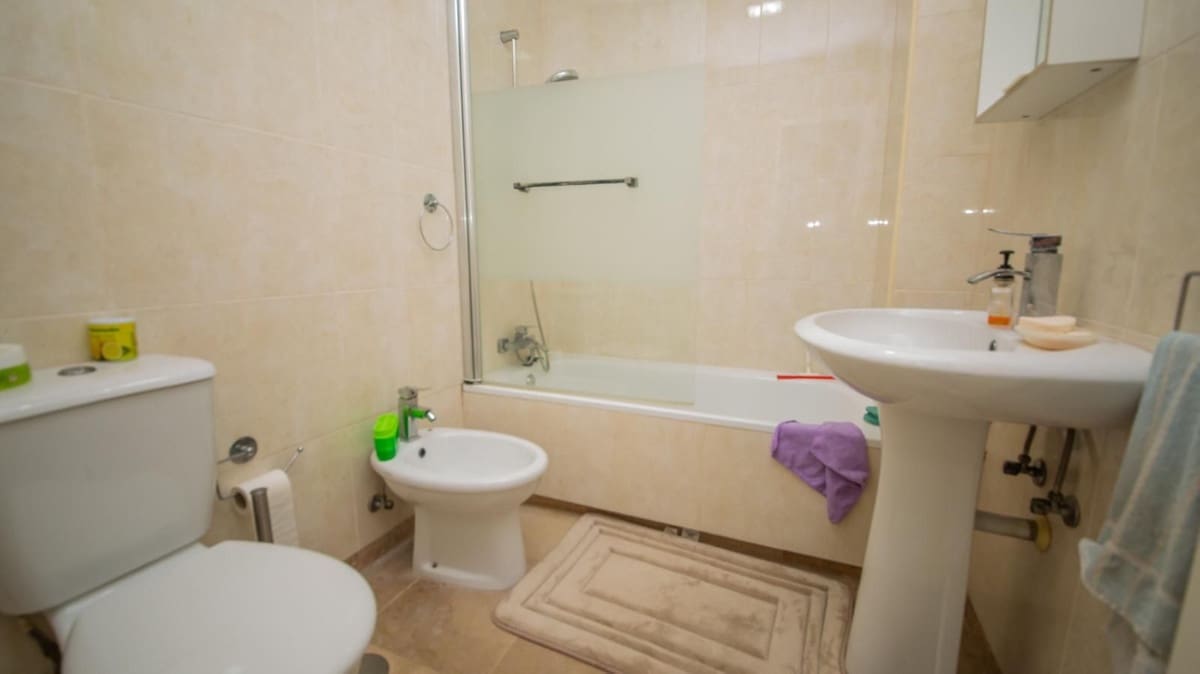 Apartamento de 2 habitaciones en La Duquesa / Puerto de la Duquesa en venta con piscina garaje - 229.950 € (Ref: 9590570)