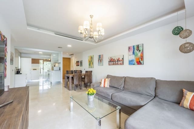 3 soverom Leilighet til salgs i San Pedro de Alcantara, Marbella med svømmebasseng garasje - € 649 000 (Ref: 9592004)
