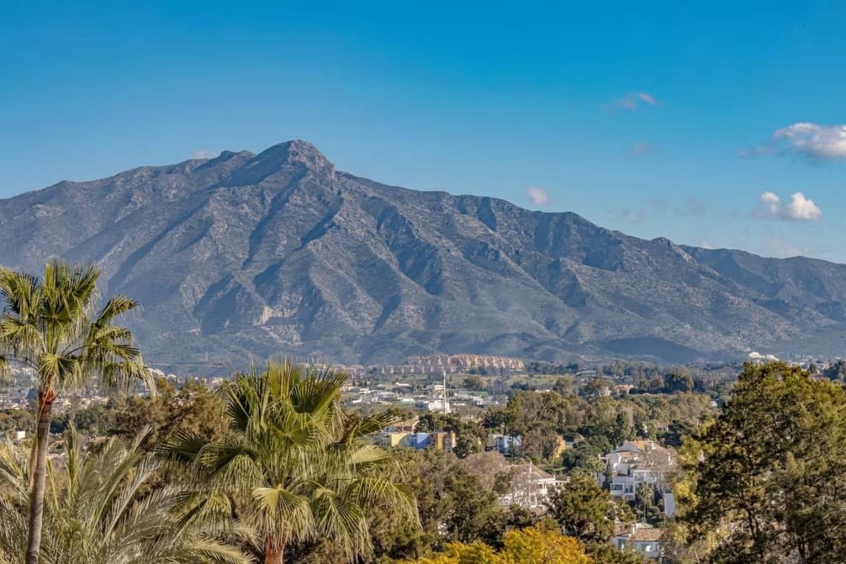 1 soverom Leilighet til salgs i San Pedro de Alcantara med svømmebasseng garasje - € 309 000 (Ref: 9592005)