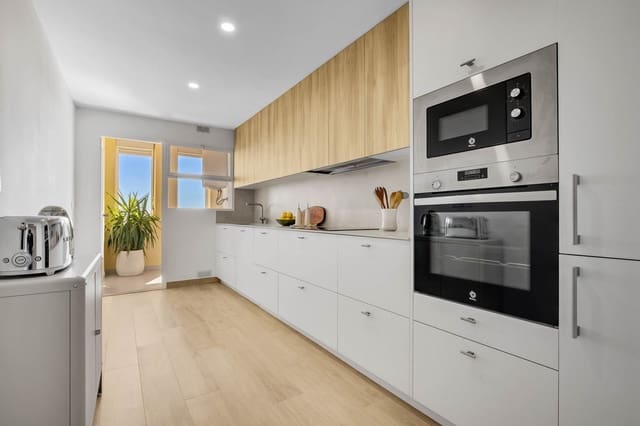 3 Zimmer Apartment zu verkaufen in Torremolinos mit Pool Garage - 450.000 € (Ref: 9603400)