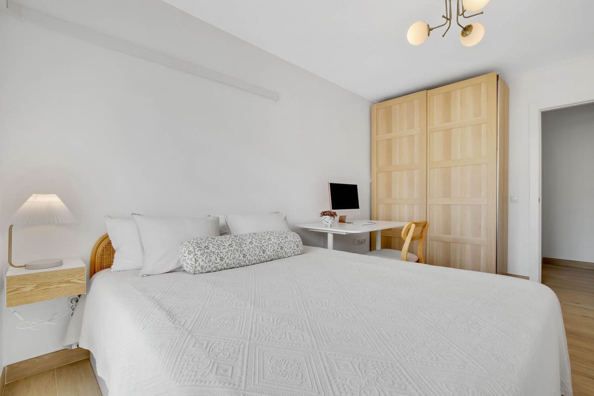 Apartamento de 3 habitaciones en Torremolinos en venta con piscina garaje - 450.000 € (Ref: 9603400)