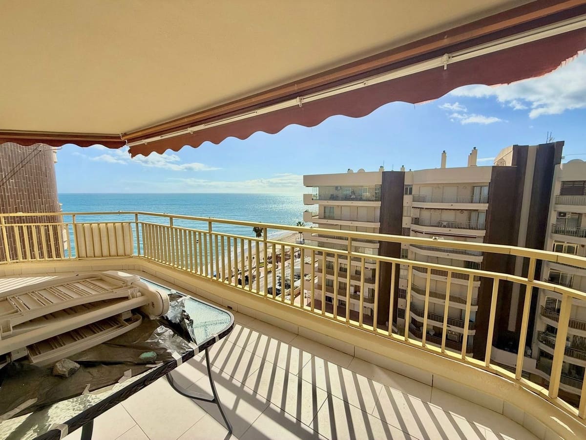 2 bedroom Penthouse for sale in Fuengirola - € 559,000 (Ref: 9603538)