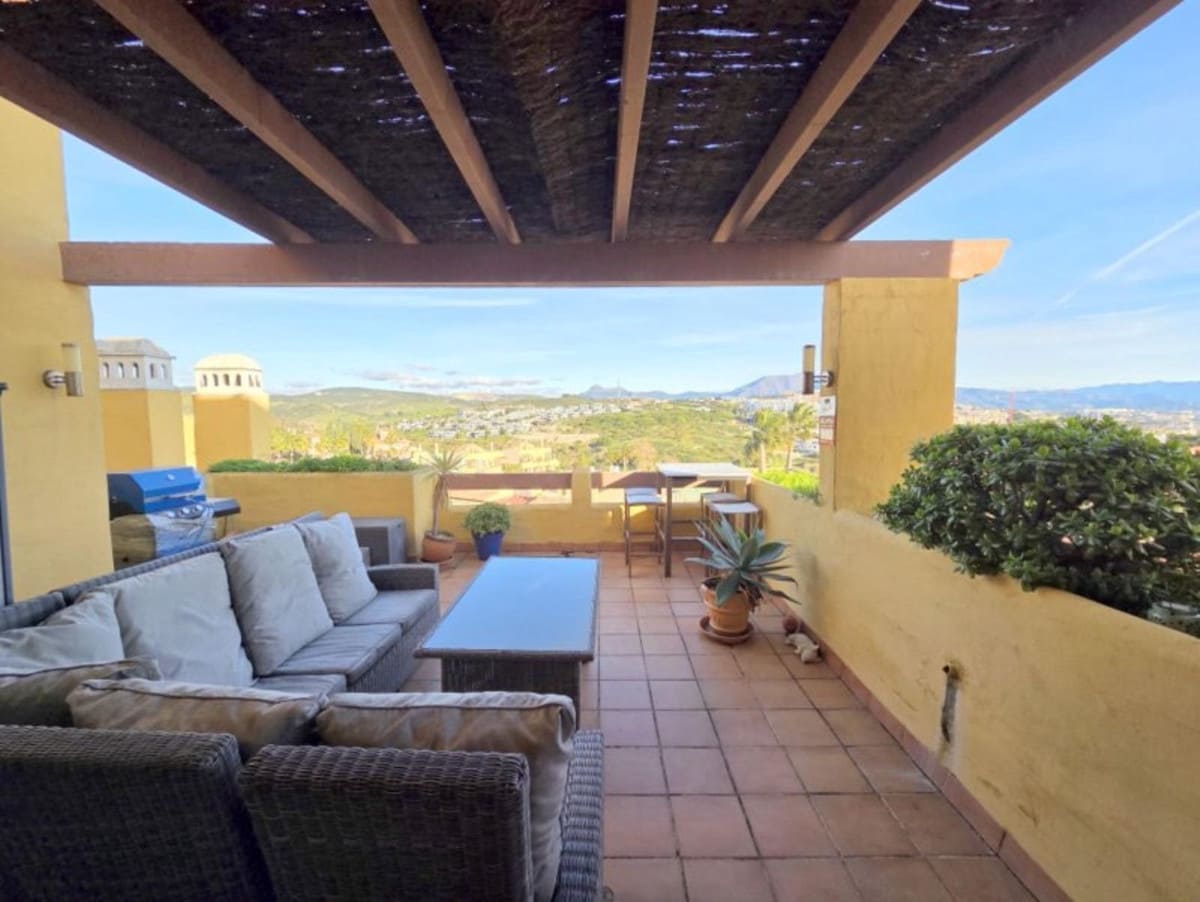 2 chambre Appartement à vendre à La Duquesa / Puerto de la Duquesa avec piscine garage - 265 000 € (Ref: 9606767)