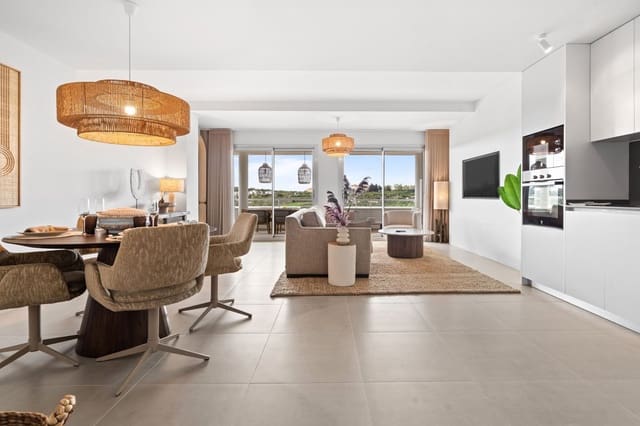 Apartamento de 3 habitaciones en Cancelada, Estepona en venta con piscina garaje - 550.000 € (Ref: 9606768)