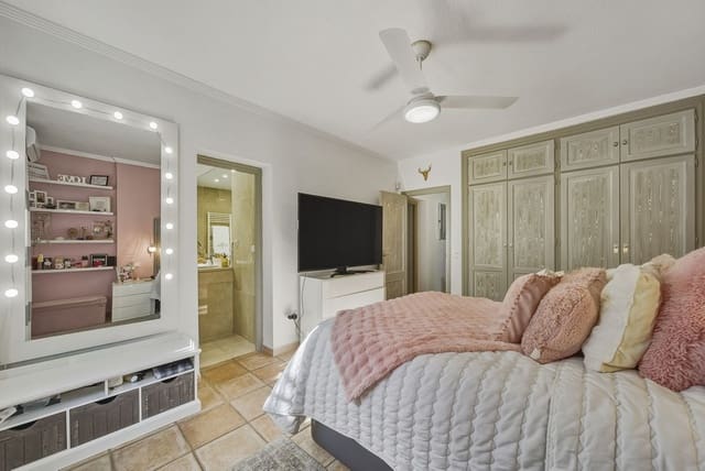 3 chambre Villa/Maison à vendre à Benalmádena avec piscine garage - 745 000 € (Ref: 9609603)