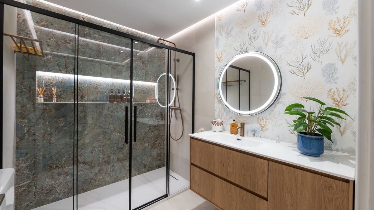 Casa de 4 habitaciones en Benalmádena en venta con piscina garaje - 675.000 € (Ref: 9614265)