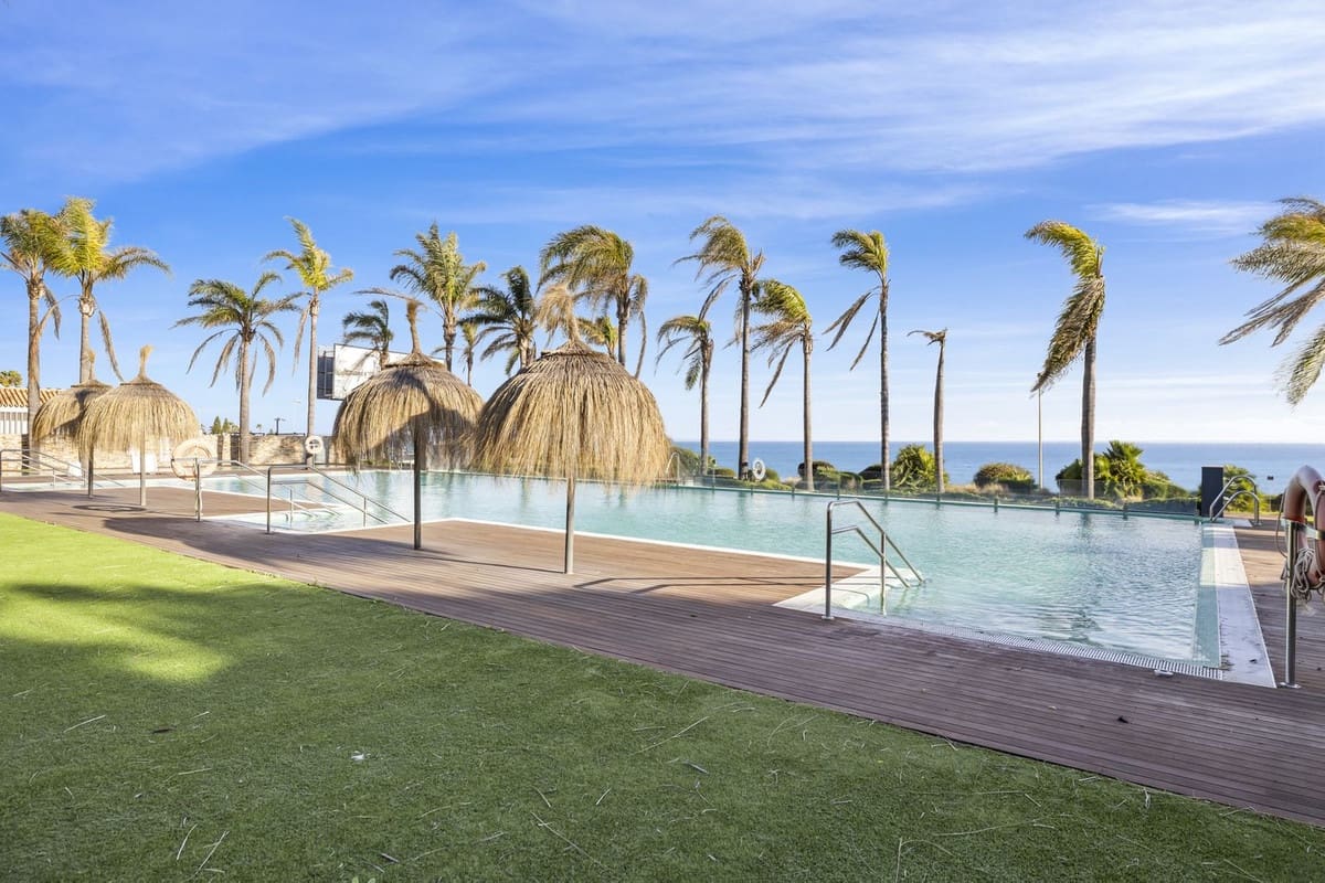 3 sovrum Lägenhet till salu i Mijas Costa med pool garage - 649 000 € (Ref: 9626713)