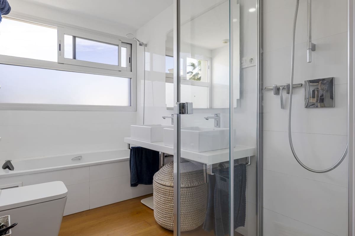 3 sovrum Lägenhet till salu i Mijas Costa med pool garage - 649 000 € (Ref: 9626713)