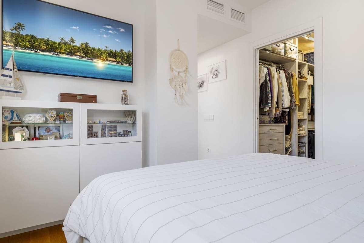 3 sovrum Lägenhet till salu i Mijas Costa med pool garage - 649 000 € (Ref: 9626713)