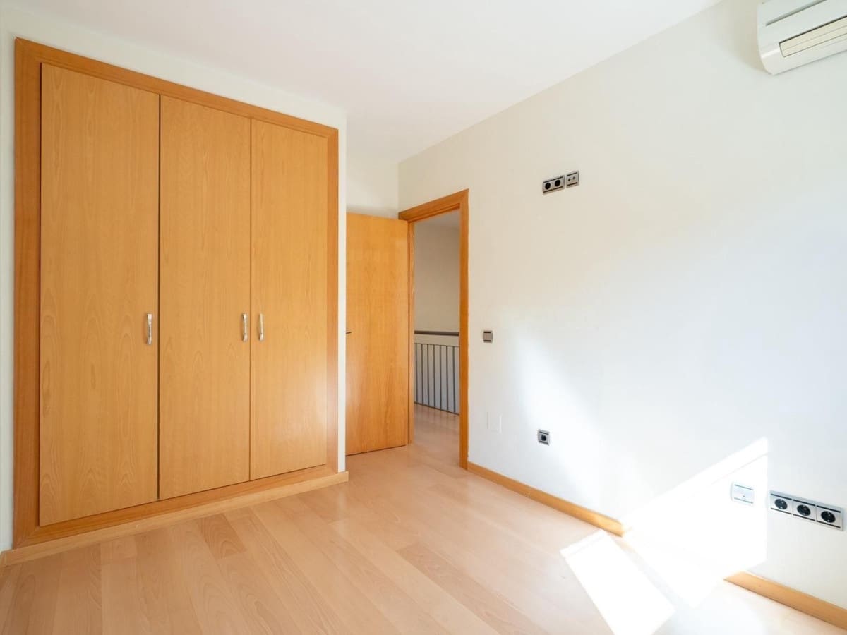 3 sovrum Semi-fristående Villa till salu i Fuengirola med pool garage - 715 000 € (Ref: 9626714)