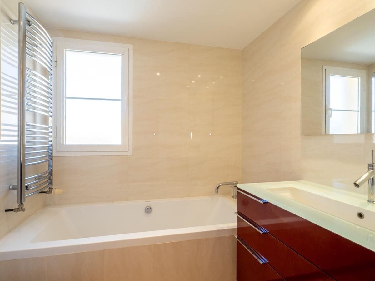 3 chambre Villa/Maison Semi-Mitoyenne à vendre à Fuengirola avec piscine garage - 715 000 € (Ref: 9626714)
