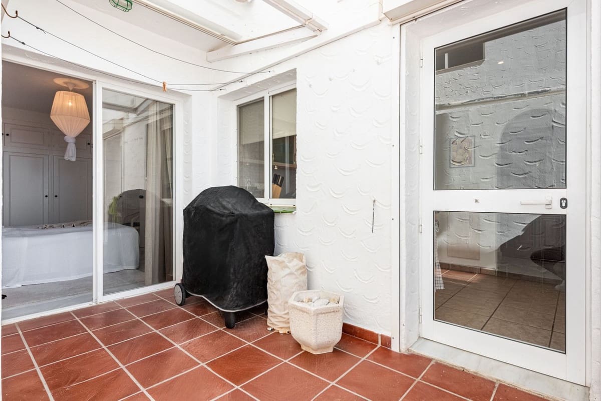 1 chambre Appartement à vendre à Calahonda avec piscine garage - 295 000 € (Ref: 9628223)