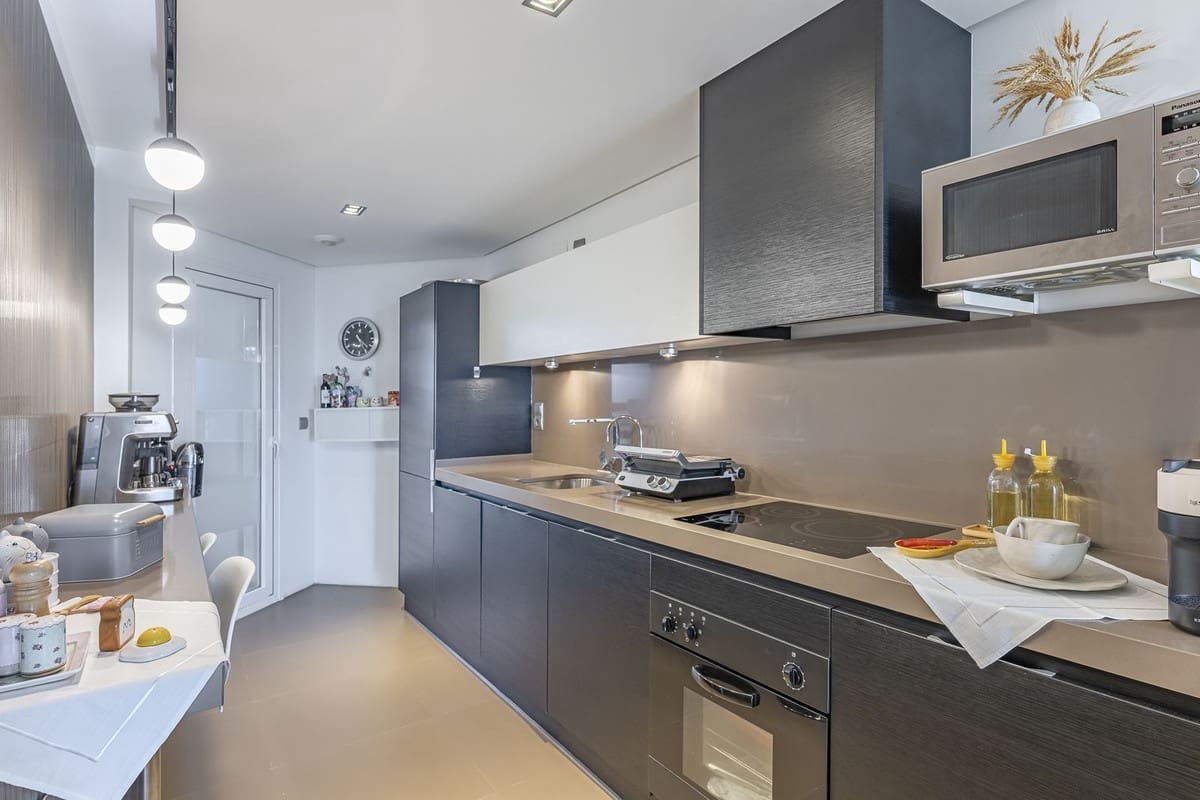 2 Zimmer Apartment zu verkaufen in Los Arqueros mit Pool Garage - 680.000 € (Ref: 9631864)