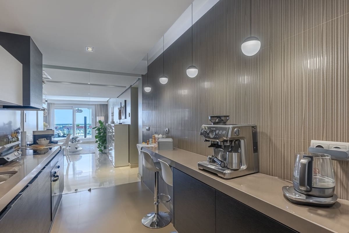 2 Zimmer Apartment zu verkaufen in Los Arqueros mit Pool Garage - 680.000 € (Ref: 9631864)