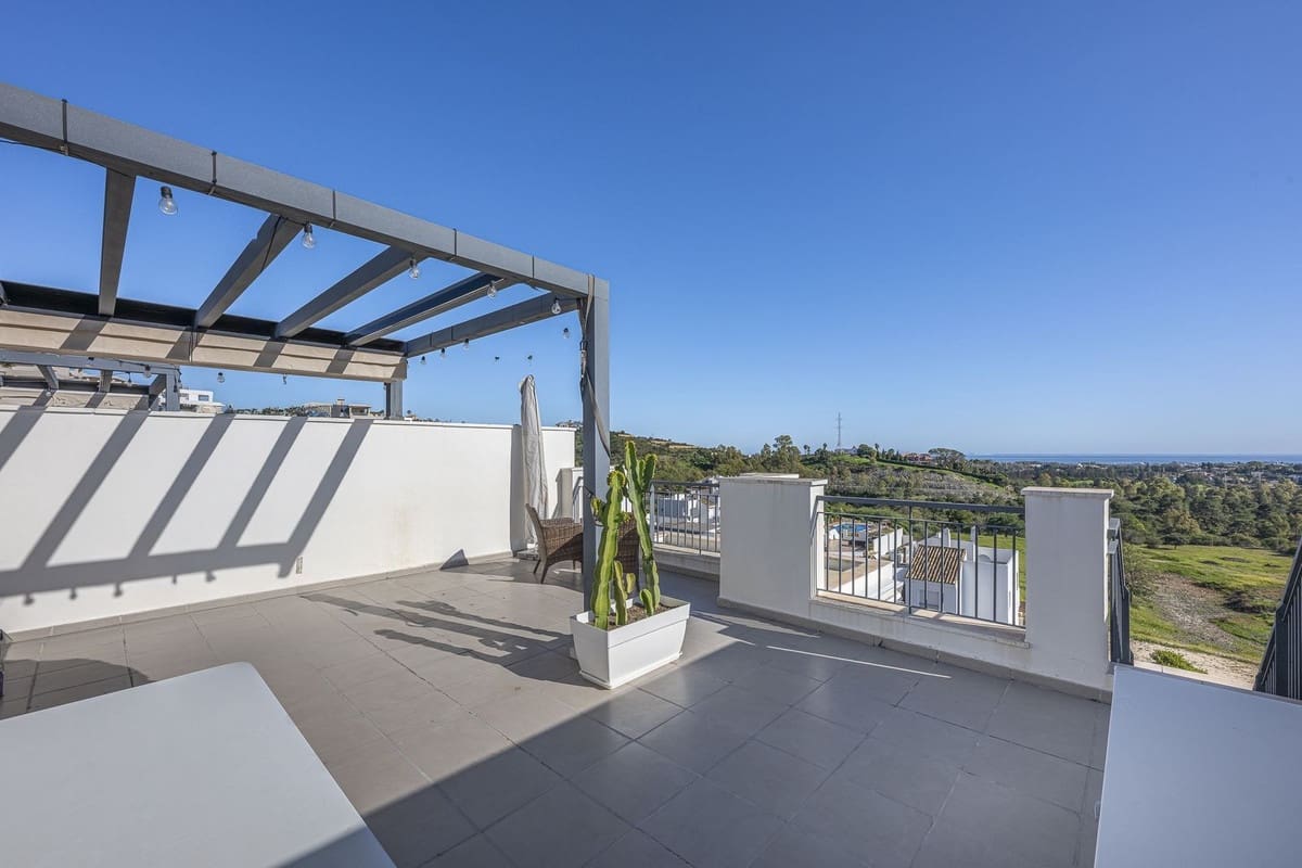 2 Zimmer Apartment zu verkaufen in Los Arqueros mit Pool Garage - 680.000 € (Ref: 9631864)