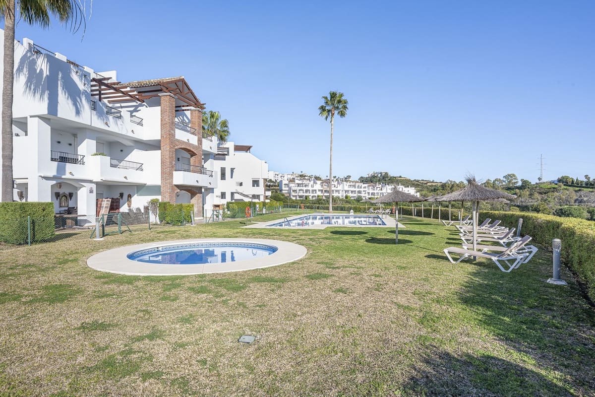 2 Zimmer Apartment zu verkaufen in Los Arqueros mit Pool Garage - 680.000 € (Ref: 9631864)