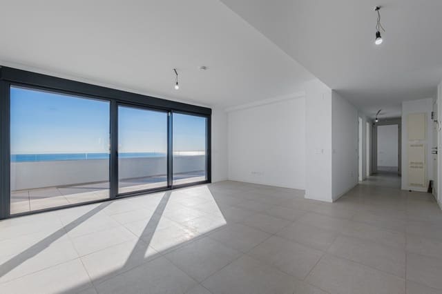 3 soverom Penthouse til salgs i Torremolinos med svømmebasseng garasje - € 1 750 000 (Ref: 9631865)