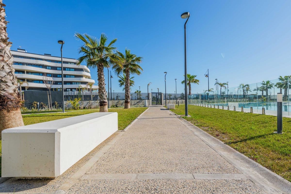 3 bedroom Penthouse for sale in Torremolinos with pool garage - € 1,590,000 (Ref: 9631865)