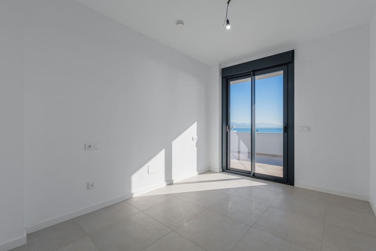 3 bedroom Penthouse for sale in Torremolinos with pool garage - € 1,590,000 (Ref: 9631865)