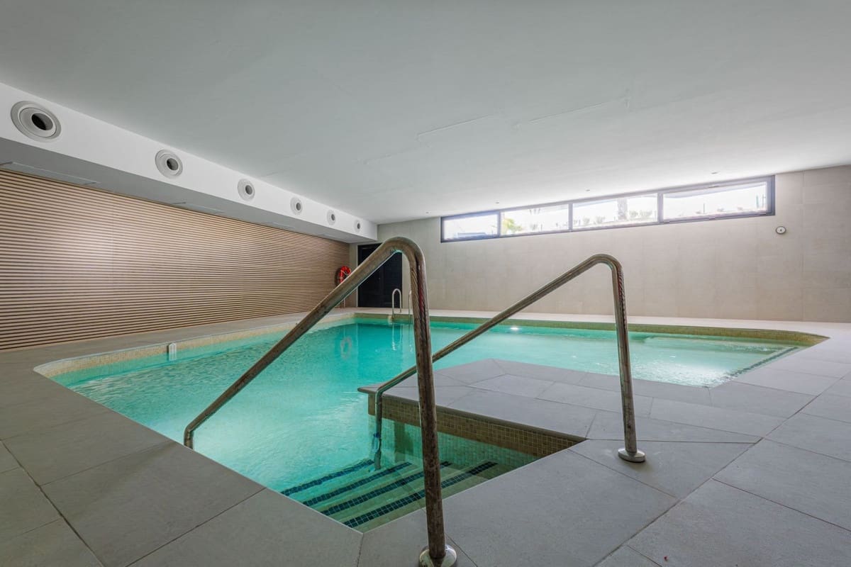 3 bedroom Penthouse for sale in Torremolinos with pool garage - € 1,590,000 (Ref: 9631865)
