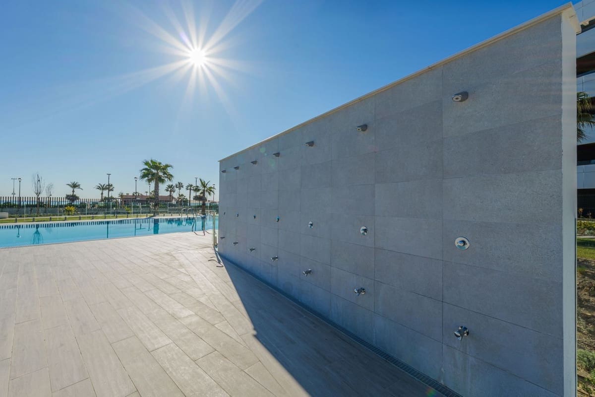 3 bedroom Penthouse for sale in Torremolinos with pool garage - € 1,590,000 (Ref: 9631865)