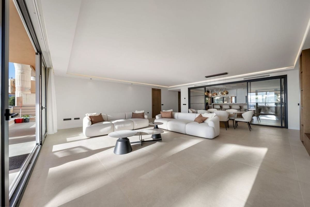 3 quarto Apartamento para venda em Nueva Andalucia com piscina garagem - 1 650 000 € (Ref: 9631866)