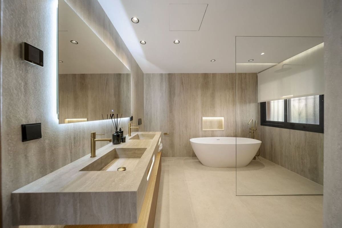 3 quarto Apartamento para venda em Nueva Andalucia com piscina garagem - 1 650 000 € (Ref: 9631866)