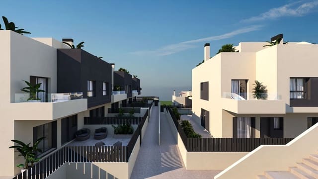4 soveværelse Byhus til salg i Torre del Mar, Vélez-Málaga med swimmingpool garage - € 630.000 (Ref: 9638007)