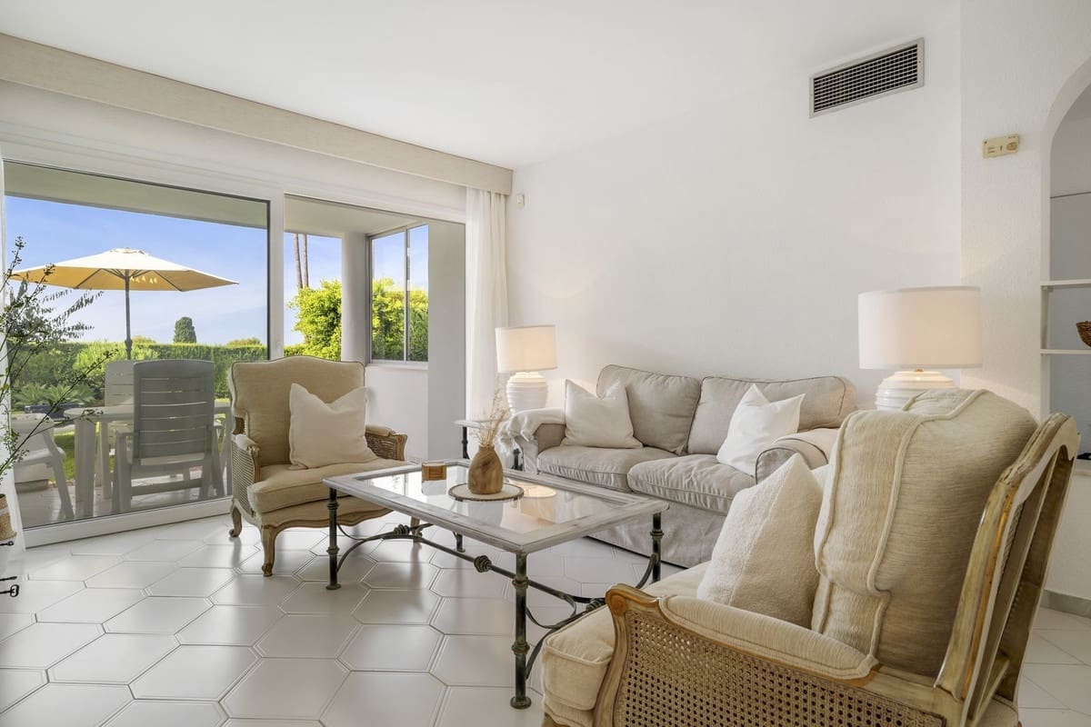 Apartamento de 2 habitaciones en Riviera del Sol en venta con piscina garaje - 350.000 € (Ref: 9643561)