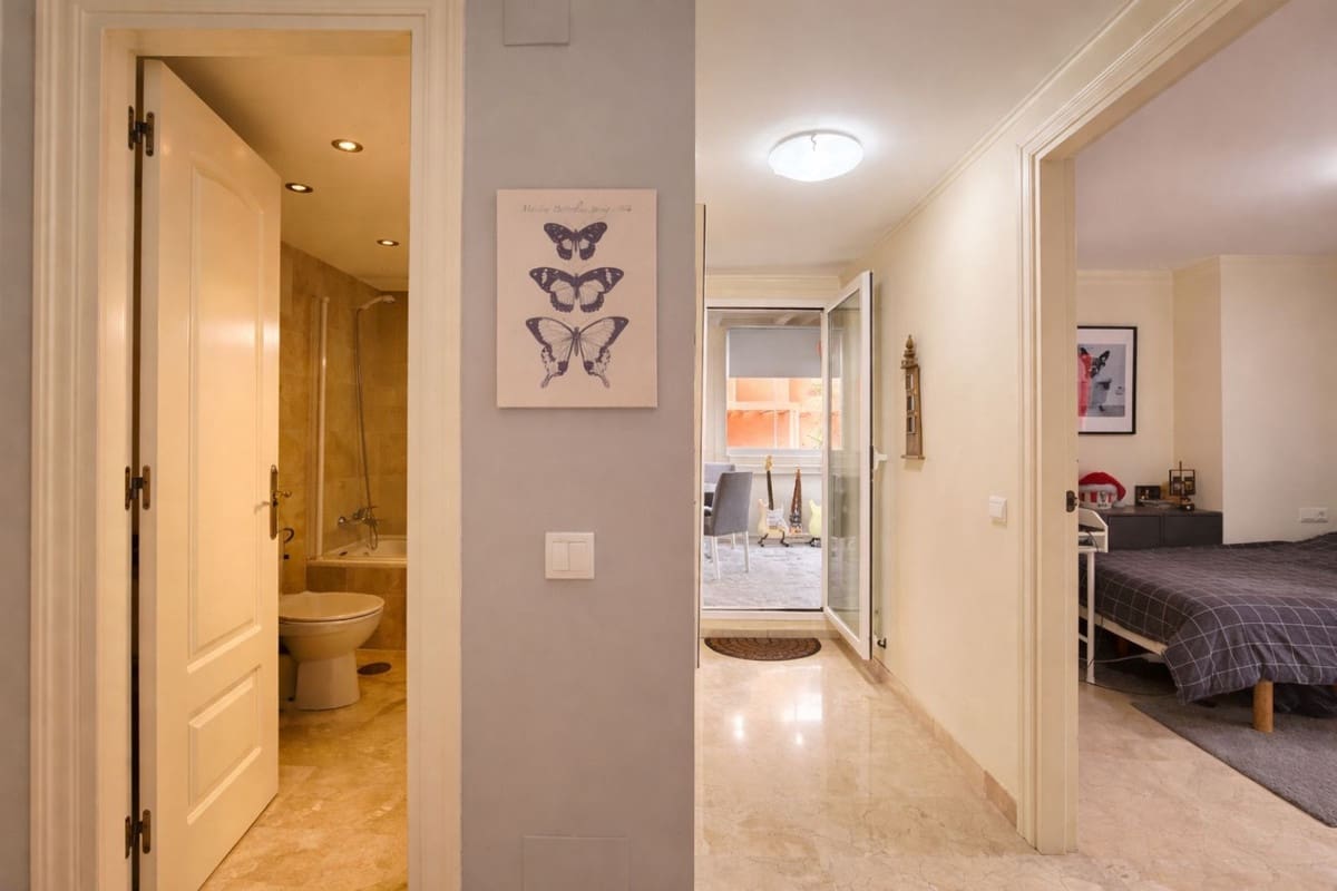 Apartamento de 4 habitaciones en Mijas Costa en venta con piscina garaje - 419.000 € (Ref: 9646077)