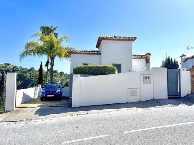 5 soverom Villa til salgs i Calahonda, Mijas med svømmebasseng garasje - € 1 100 000 (Ref: 9646297)