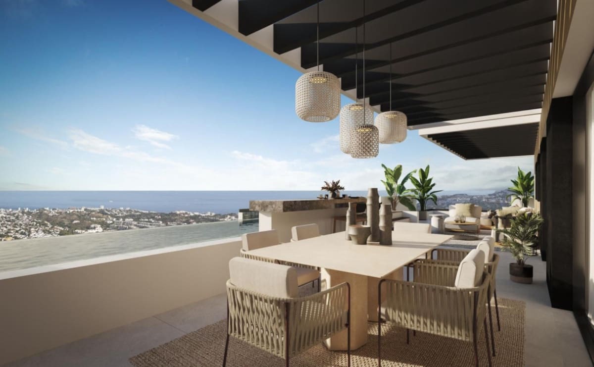 3 bedroom Apartment for sale in Benalmadena with pool garage - € 682,000 (Ref: 9650541)