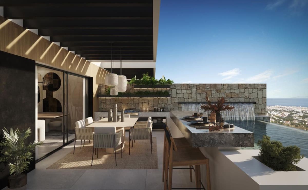 3 bedroom Apartment for sale in Benalmadena with pool garage - € 682,000 (Ref: 9650541)