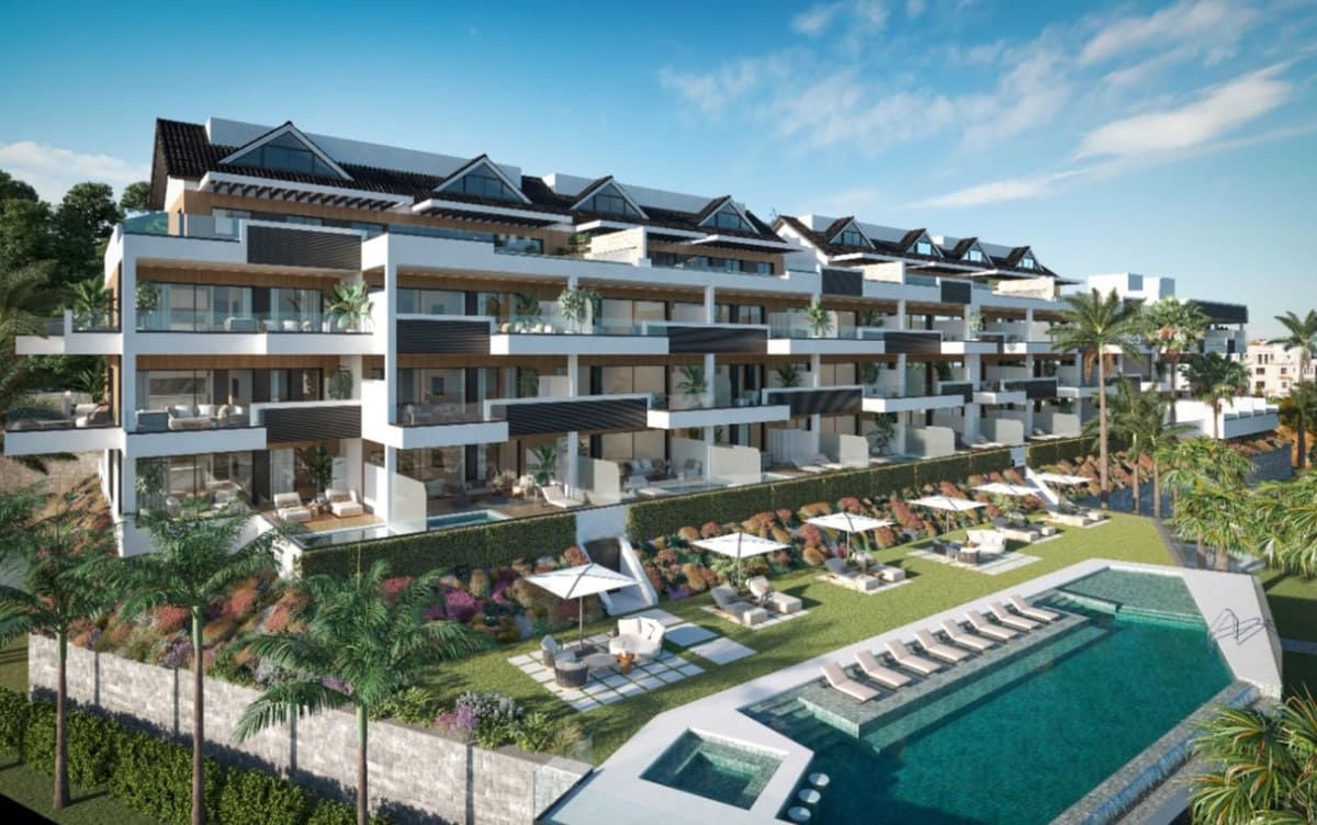 3 bedroom Apartment for sale in Benalmadena with pool garage - € 682,000 (Ref: 9650541)